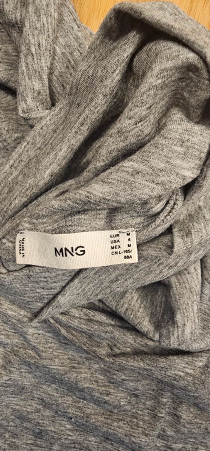 Robe et ou Tee-shirt MNG T:M - photo numéro 4