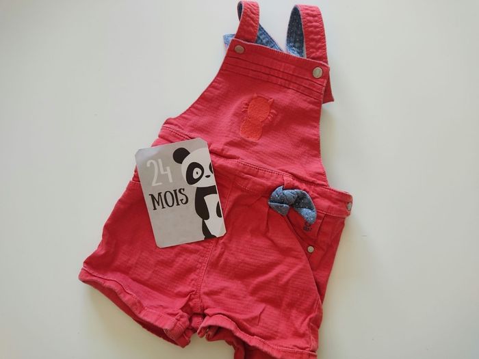 Salopette short taille 24 mois