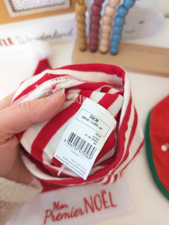 Ensemble noël 1 mois parfait état - photo numéro 3