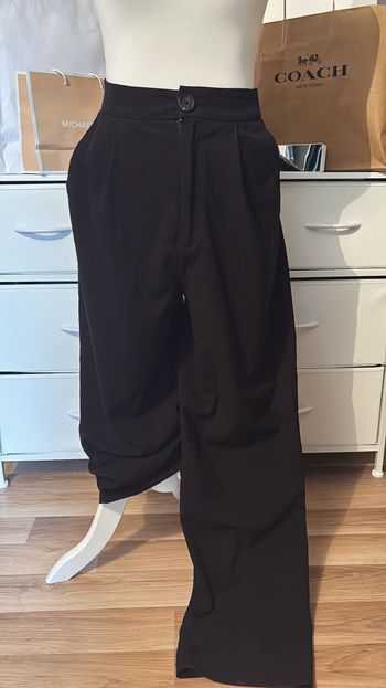 Pantalon noir coupe large Stradivarius T36