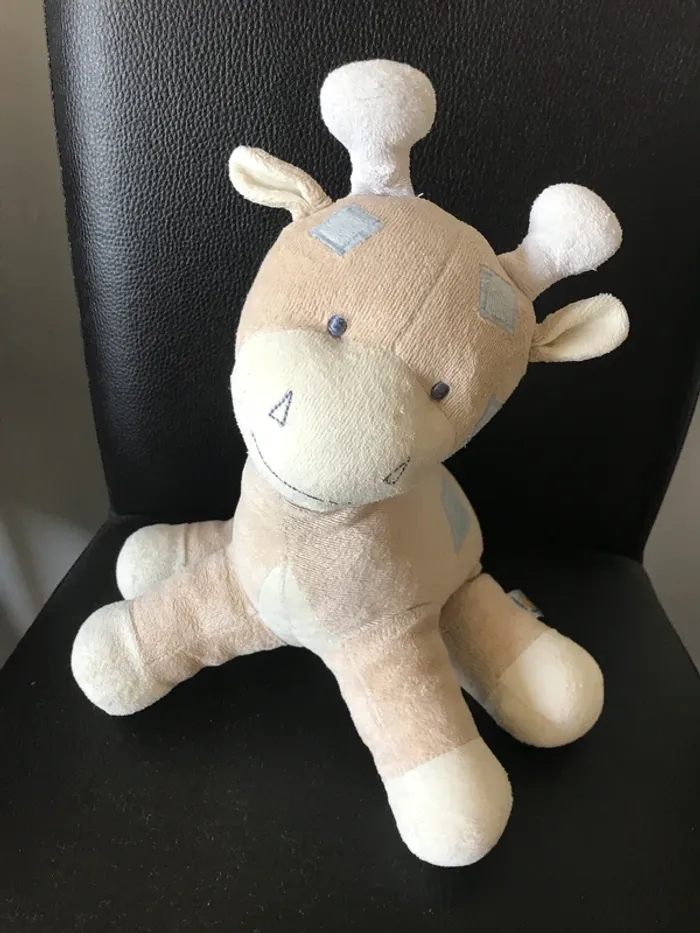 doudou berceuse girafe baby sun passée en machine avant l’annonce