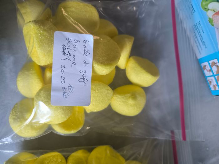 Lot de 78 balles de golf à la banane date courtes - photo numéro 3