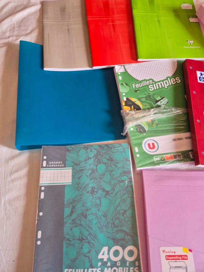 Lot fournitures scolaires - photo numéro 2