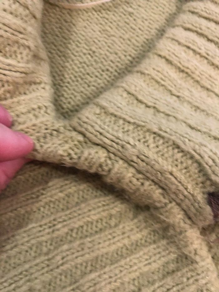 Joli pull taille 3 - photo numéro 5