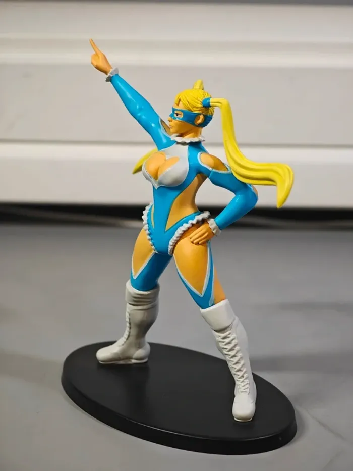 Figurine Street Fighter : R.Mika officielle Capcom 12cm sans boîte - photo numéro 2