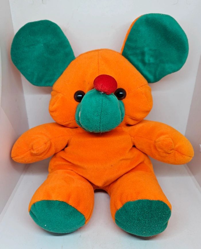 Peluche.
Hauteur : 22cm.