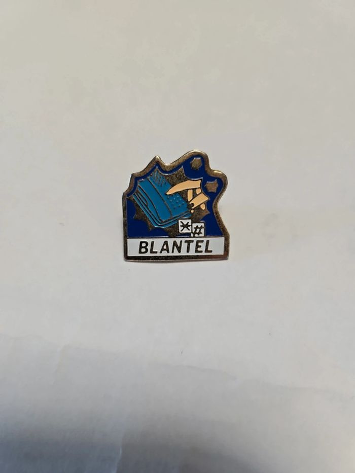 Pin's Blantel
