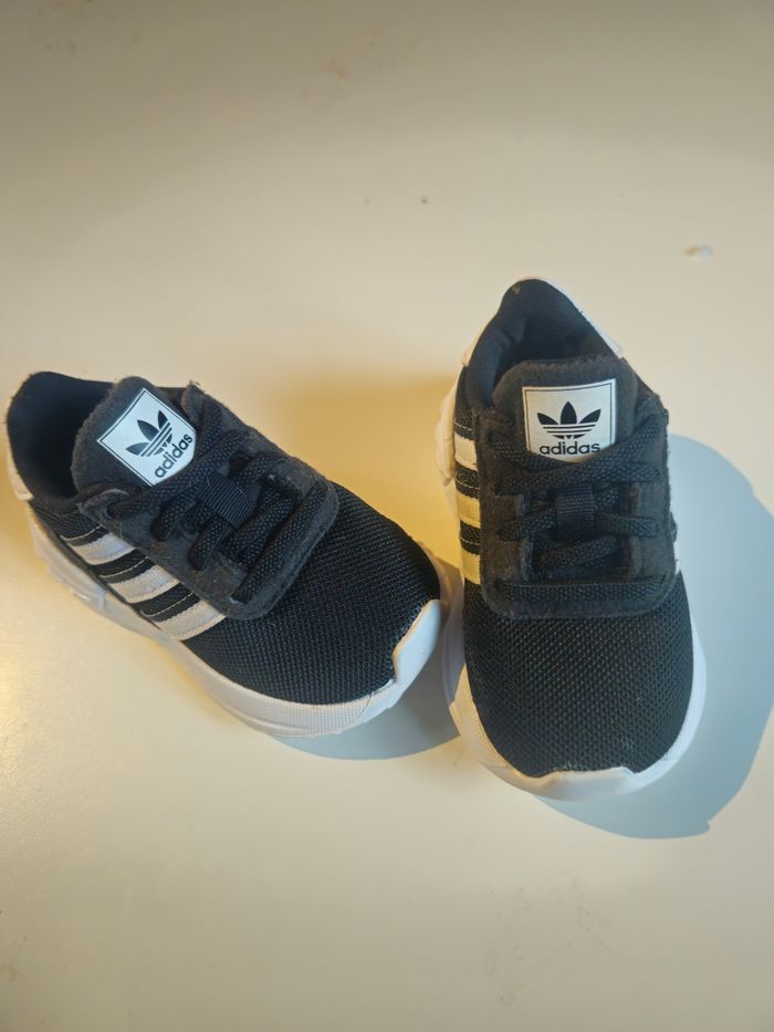 Adidas - photo numéro 2