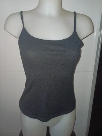 Joli top noir motifs taille S neuf