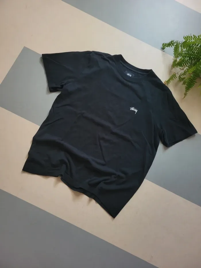 Tshirt stussy vintage noir taille S/M