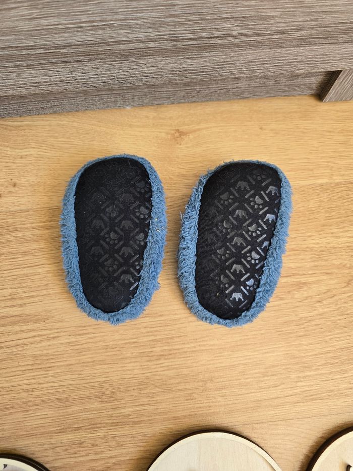 Vêtement Bébé - Chausson - 1 an - photo numéro 3