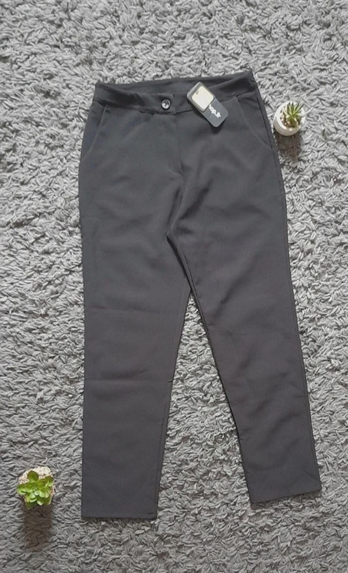 Pantalon droit à pince Blooshop