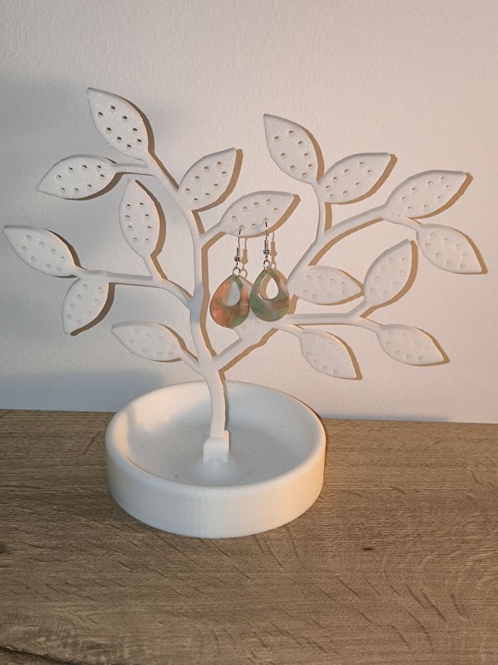 Boucles d’oreilles pendantes marbrées – style goutte multicolore - photo numéro 1