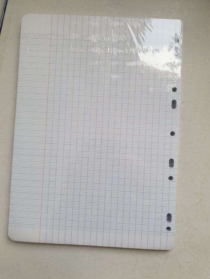 200 feuilles simples blanches A4 grands carreaux - photo numéro 2