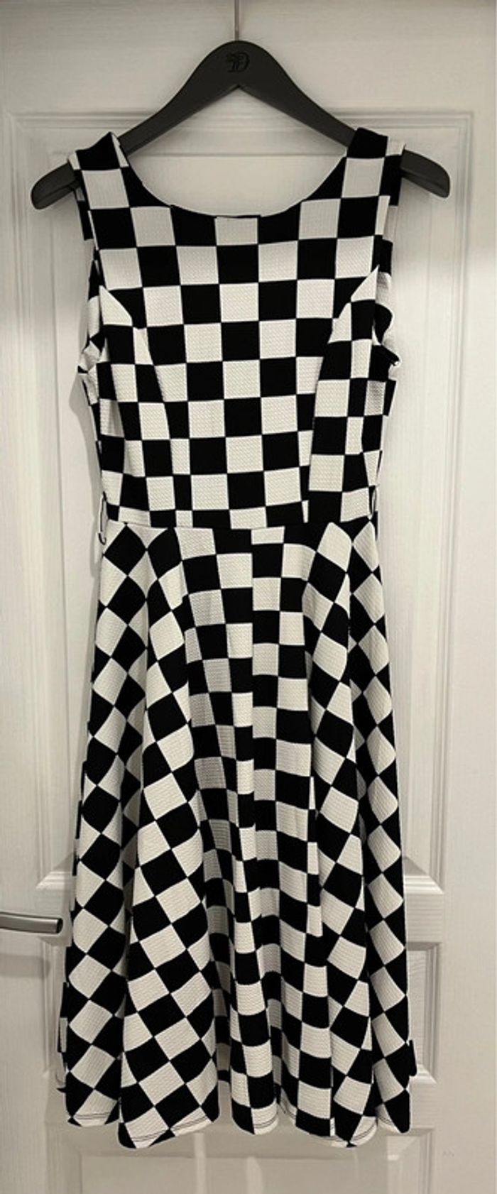 Robe longue noire et blanche à carreaux taille S - photo numéro 4