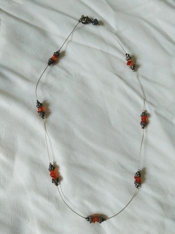 Collier tour de cou perles orange