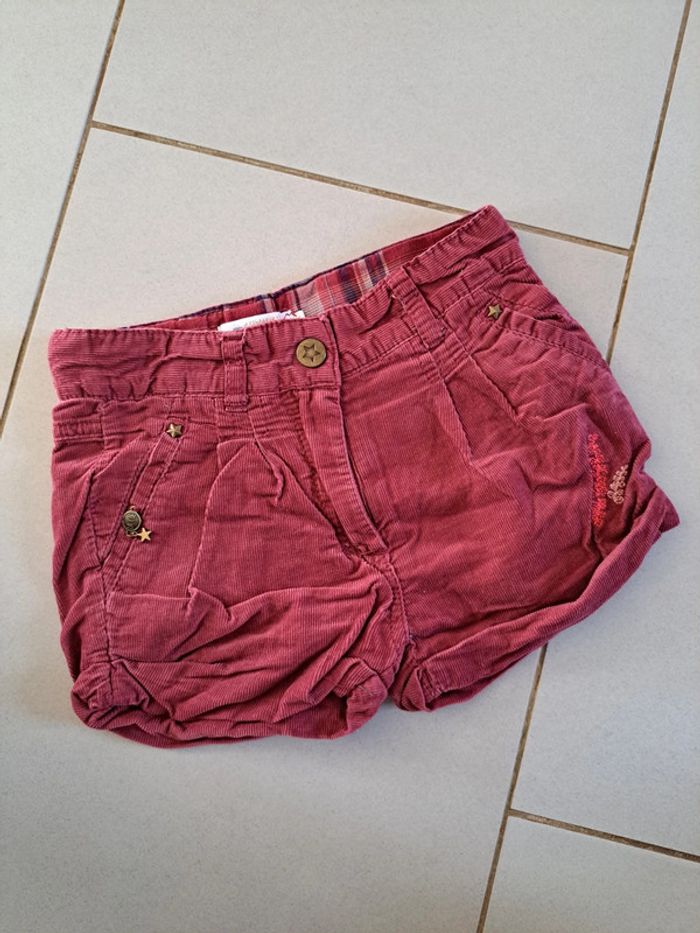 Short 3 ans