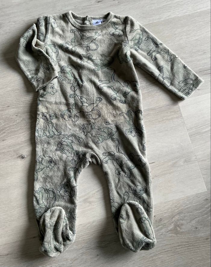 Pyjama roi lion bébé.