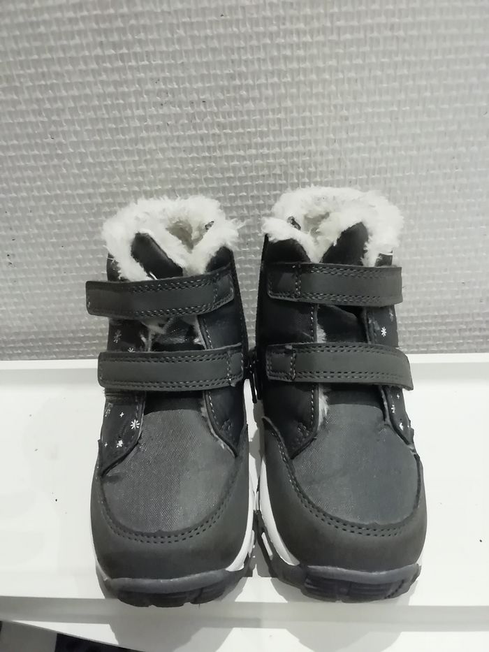 Vends bottes fourrés en 24.