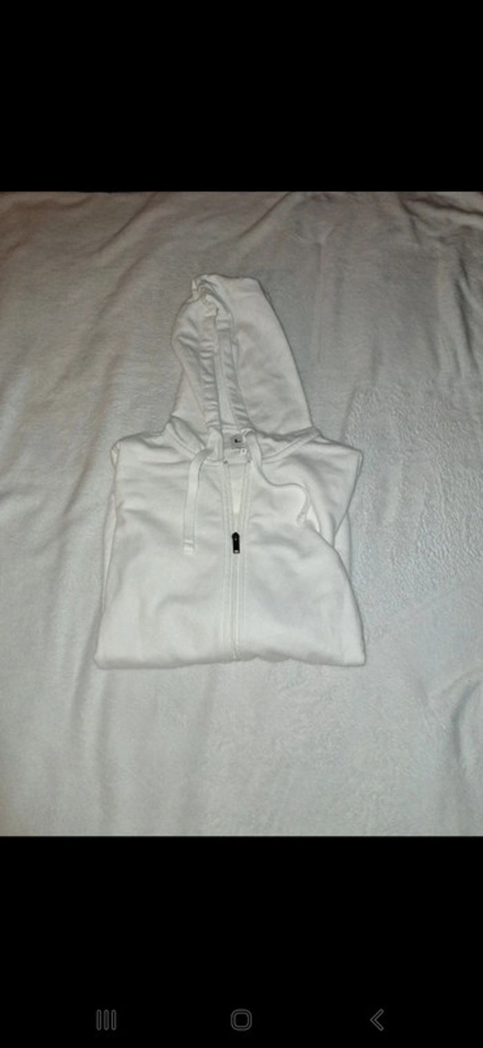 Sweat à capuche taille S - photo numéro 2