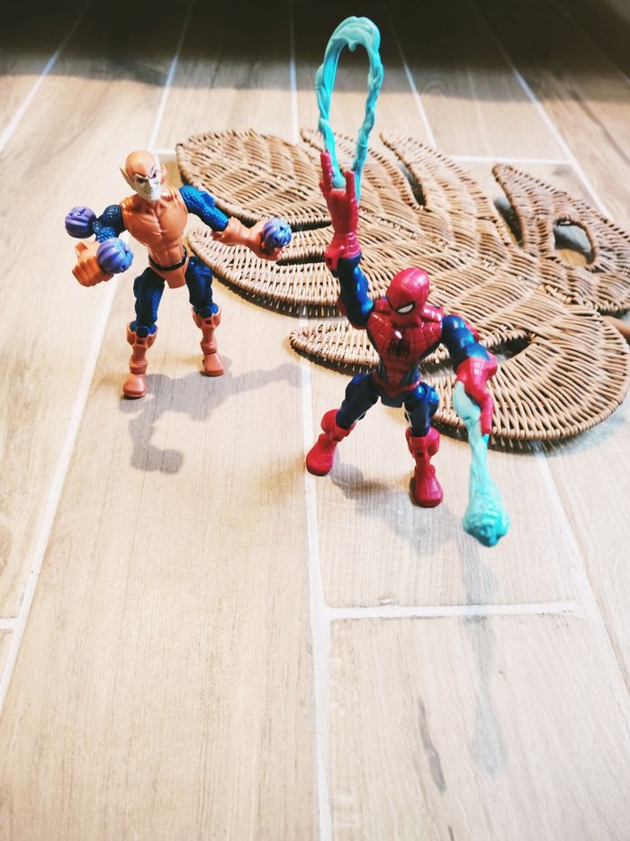 💫Lot de 2 figurines super hero mashers Hobgoblin-bouffon vert et Spider-man - photo numéro 3