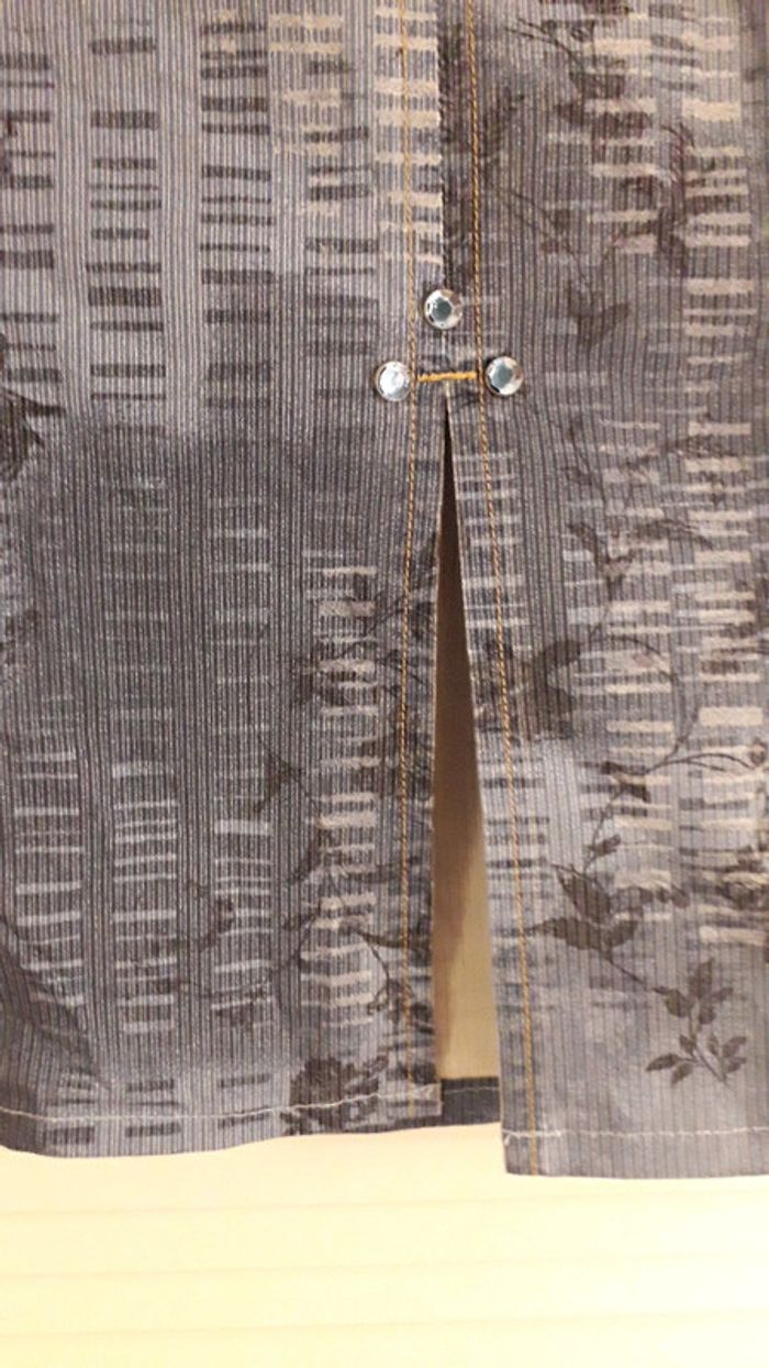 Jupe bleu et strass taille 42/44 - photo numéro 2