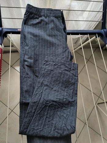 Pantalon Uniqlo bleu rayé blanc M
