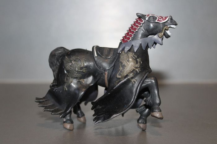 Figurine Cheval du prince des tenebres - photo numéro 2