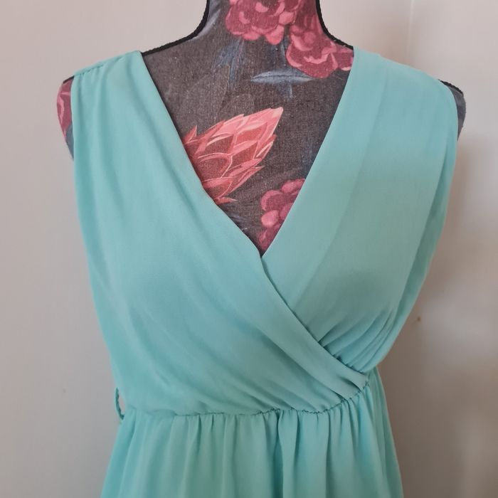 Jolie robe turquoise - photo numéro 2