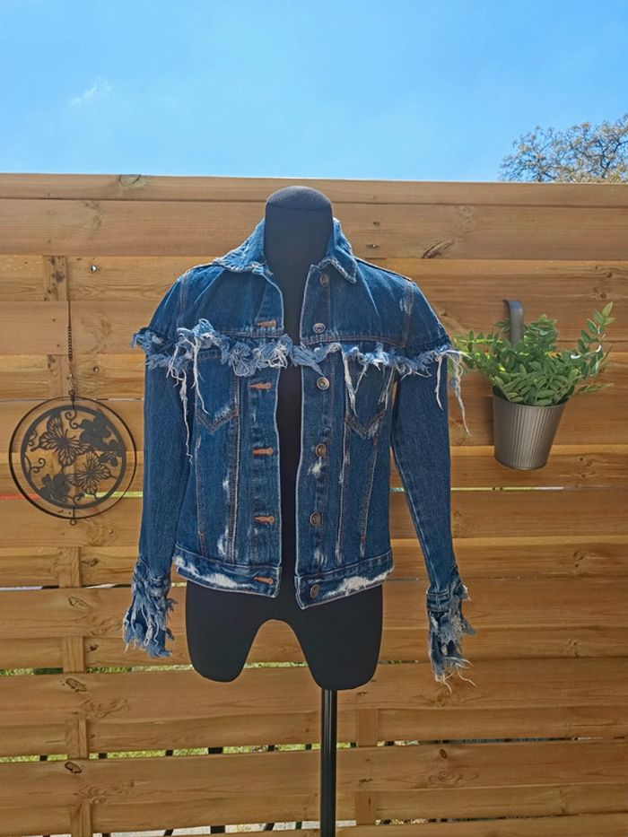 Veste en jean Destroy Zara XS - photo numéro 2