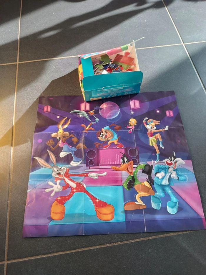 Puzzle carton Looney Tunes 48 pièces Pirouette Cacahuète jouet Mac Donald - photo numéro 2