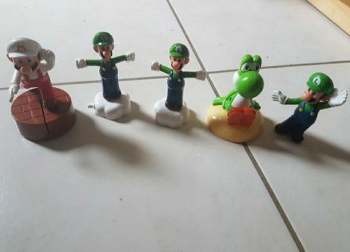 5 Figurines Mc Donald's Mario