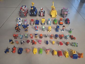 Lot Pat patrouille paw patrol personnages et véhicules