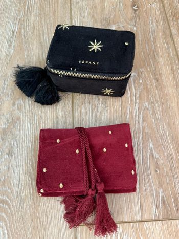 Lot écrin et pochette bijoux