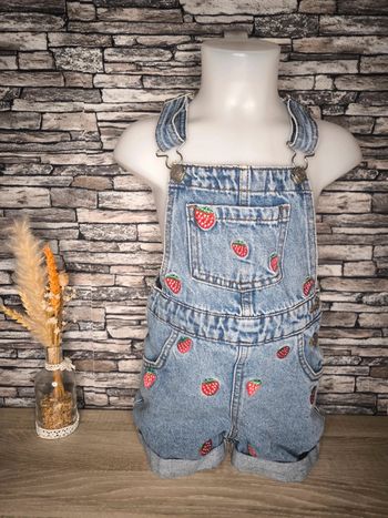 🍓 Jolie salopette en jean taille 7 ans 🍓