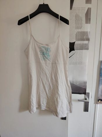 Tenue de nuit ici et maintenant 40/42