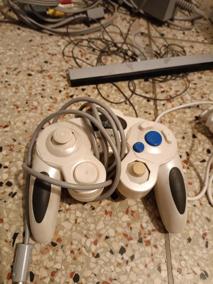 Console Wii avec jeux - photo numéro 5