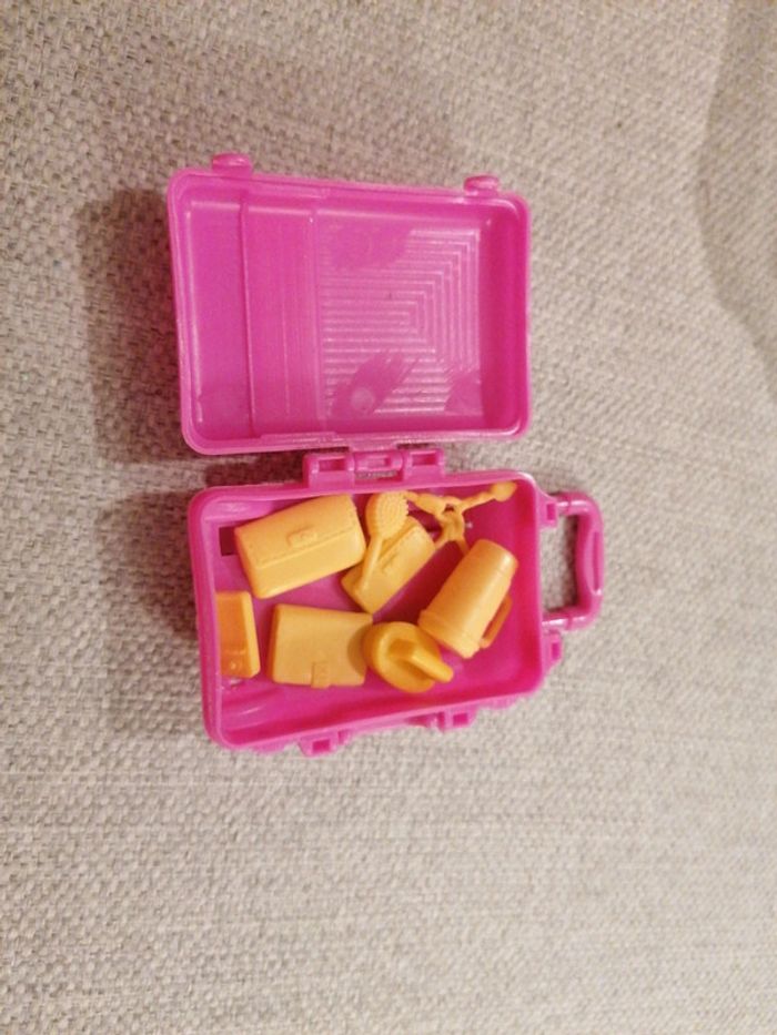Lot accessoire barbie voyage - photo numéro 2