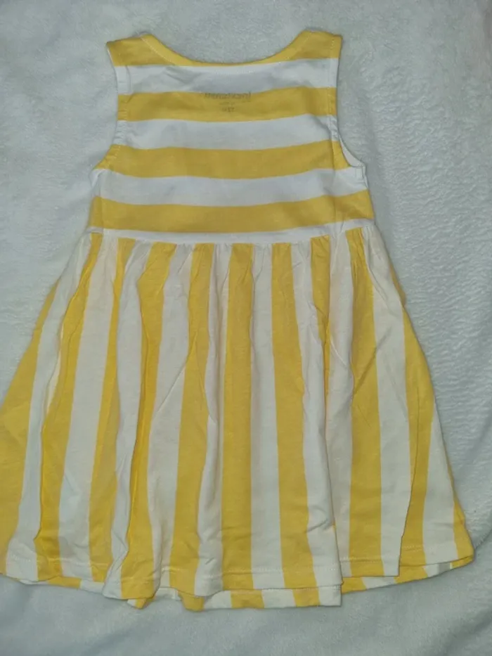 Robe taille 12 mois - photo numéro 2
