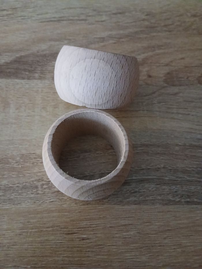 Lot de deux rond de serviette en bois