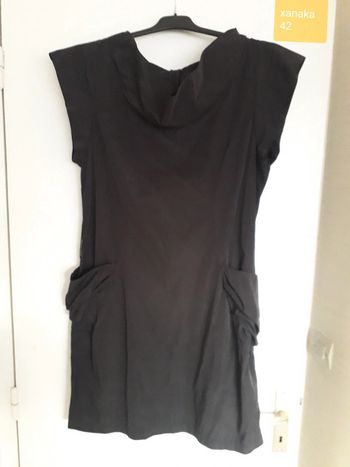 Robe Xanaka 42