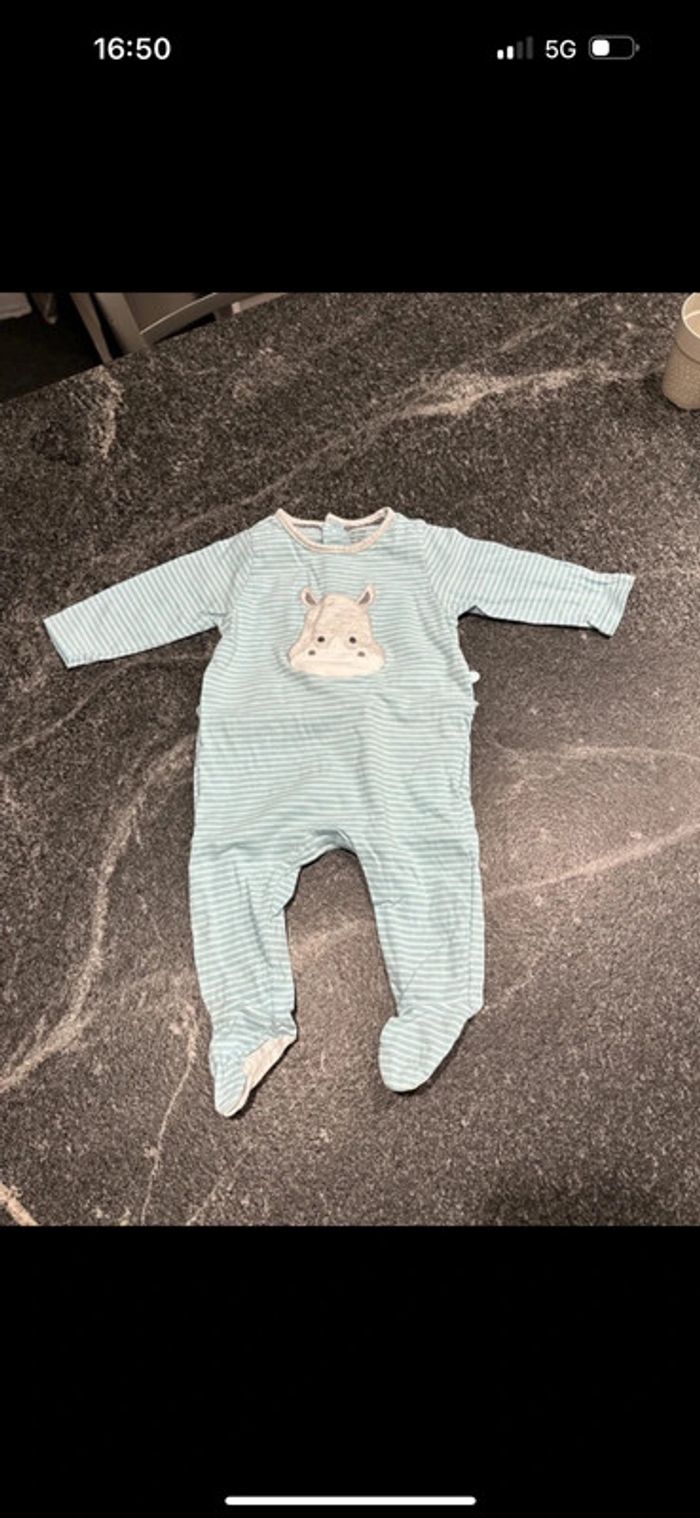 Lot de 5 pyjamas légers bébé garçon 6 mois très bon état ou neuf - photo numéro 3