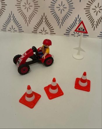 Playmobil 70429 enfant avec karting de course