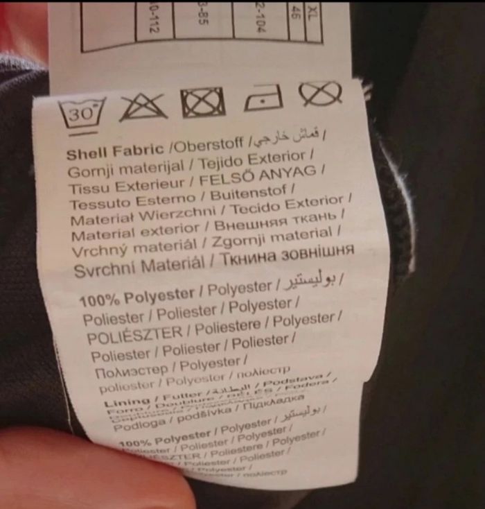 👗 Robe noire strass - photo numéro 6