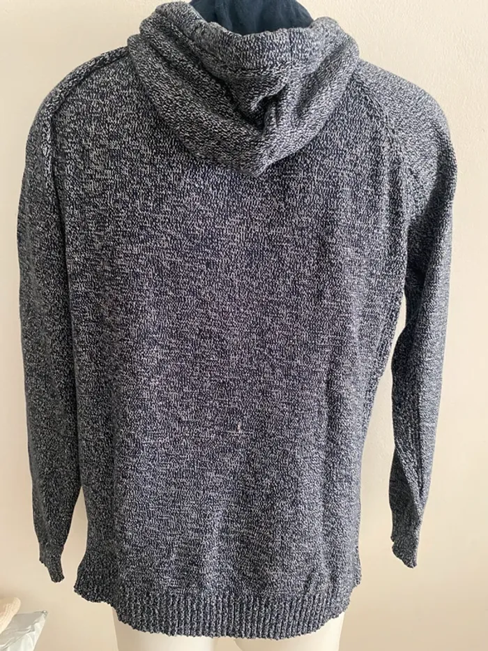 Pull à capuche - photo numéro 4