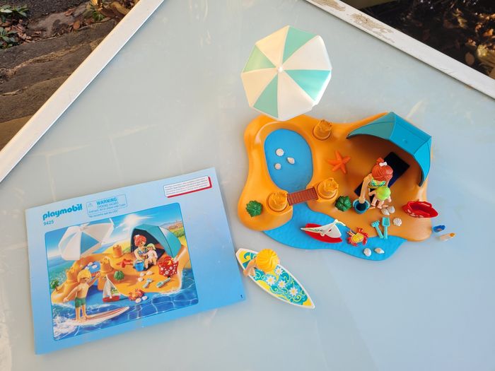 Playmobil Family Fun 9425 🏖 Famille de vacanciers et tente 🏖 - photo numéro 8