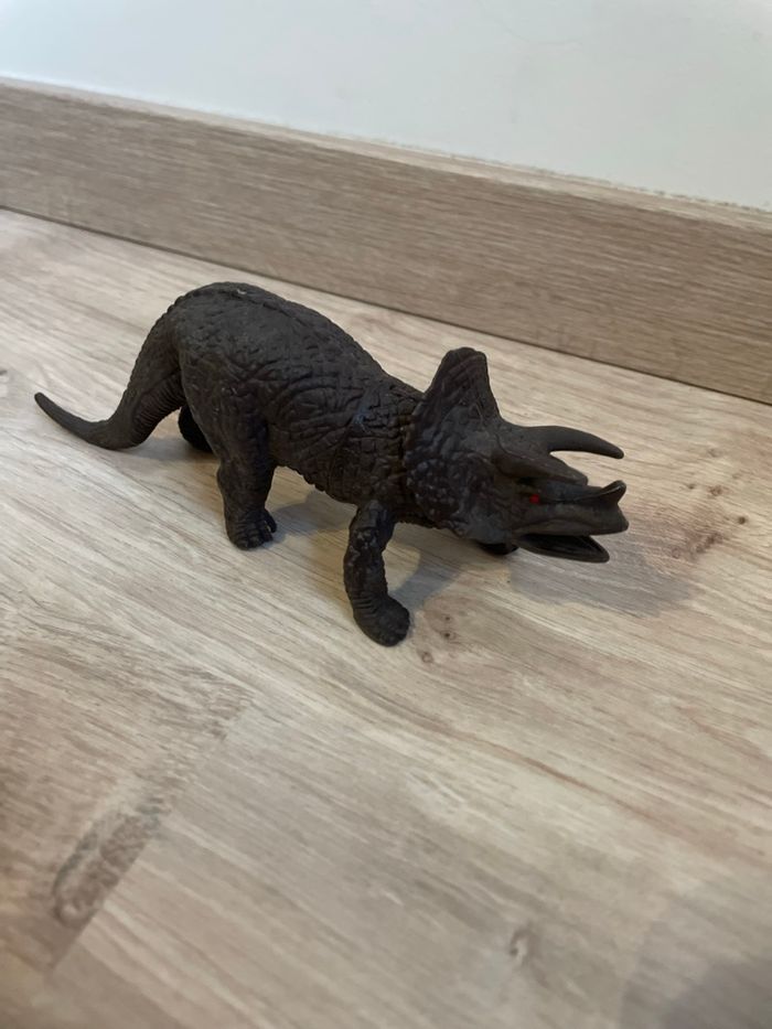 Lot de 3 figurines dinosaures - photo numéro 4