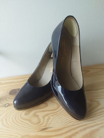 Escarpins cuir vernis bleu marine