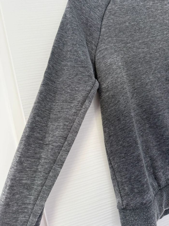 Pull d'hiver sweat gris foncé avec noeuds col rond à manches longues - photo numéro 2