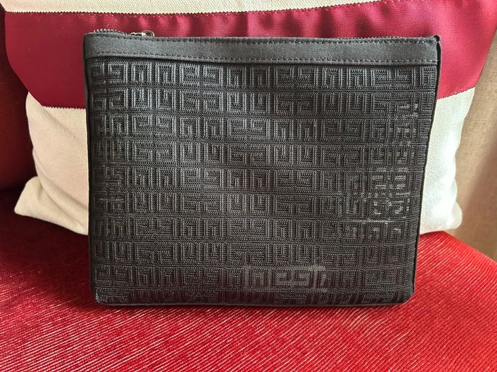 🖤 Trousse/Pochette Givenchy Parfums Neuve - Monogramme Noir 🖤 - photo numéro 6
